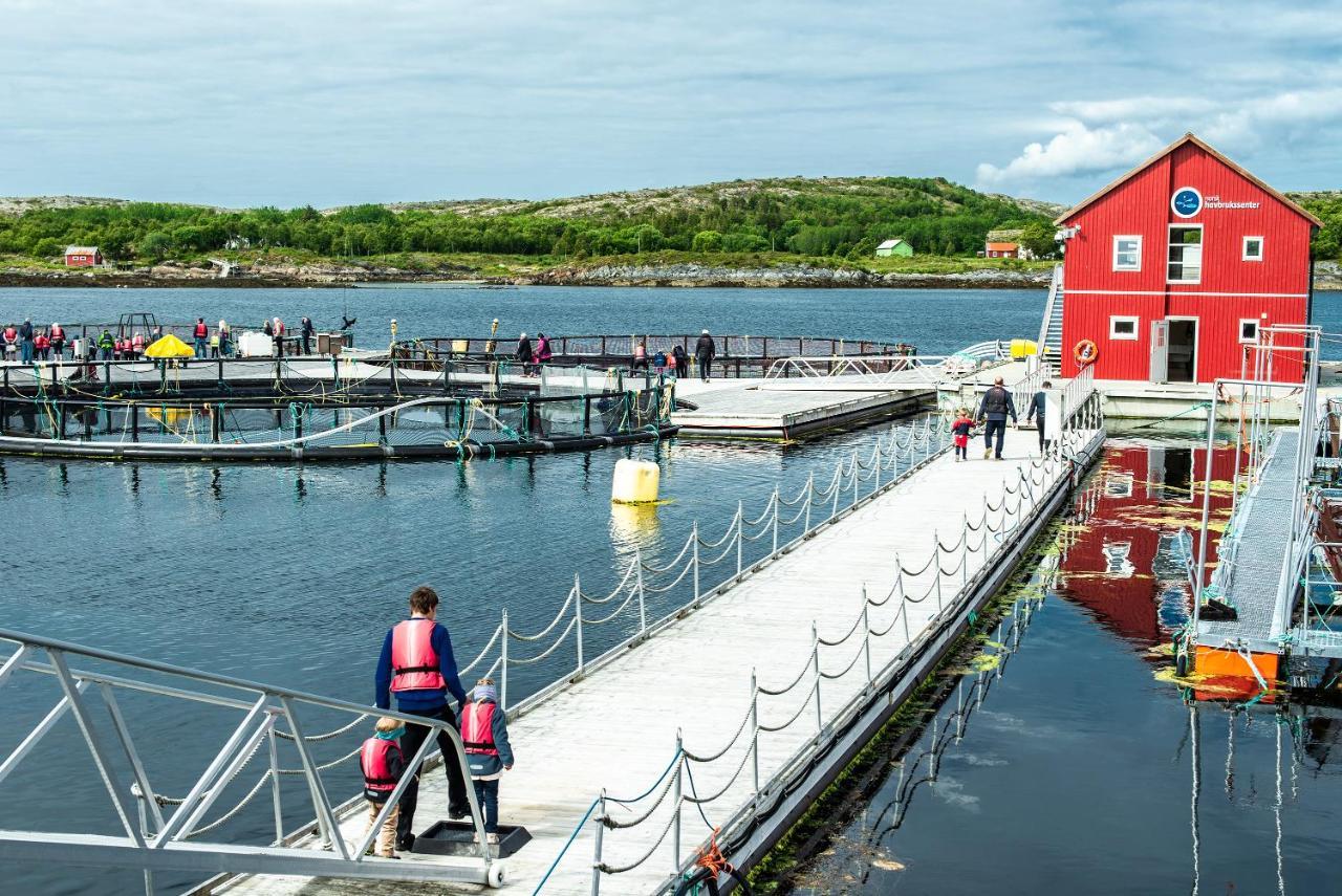 Norsk Havbrukssenter - Rorbuer Hotel Бронойсунд Екстериор снимка