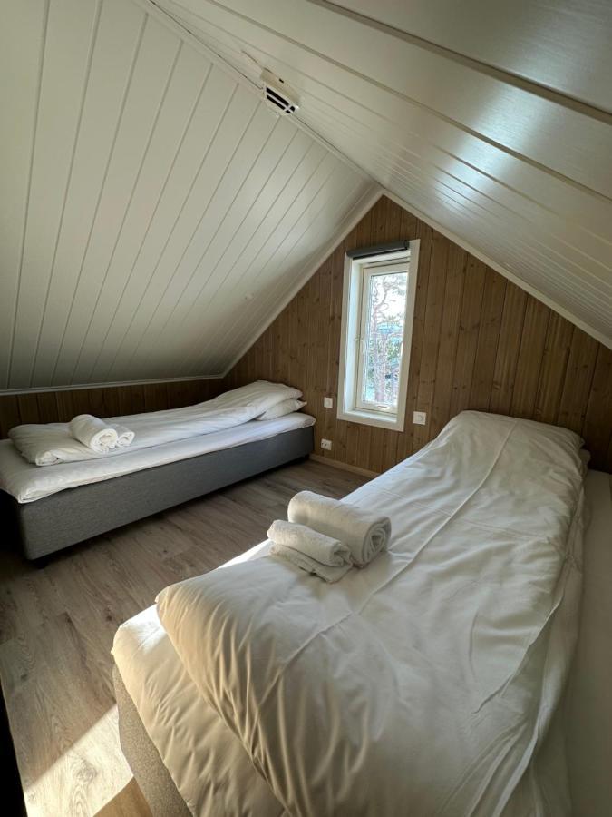 Norsk Havbrukssenter - Rorbuer Hotel Бронойсунд Екстериор снимка